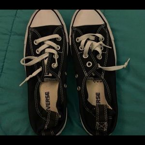 Converse Navy Blue Size 8 Sneakers!